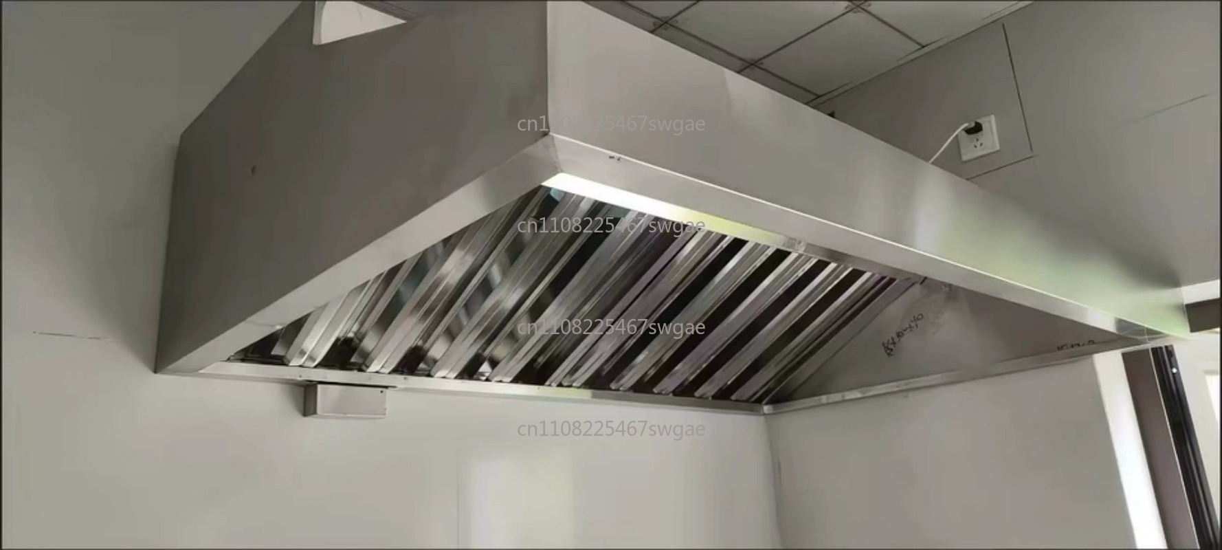 Range Commercial Kitchen - Stalowa okap kuchenny o dużej mocy