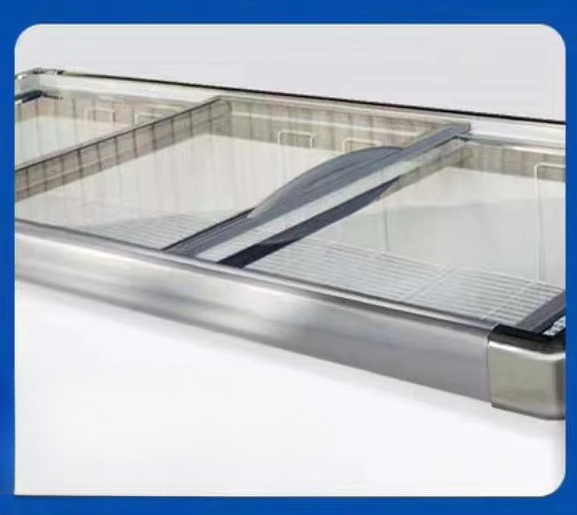 Nowy, 718-litrowy, dwudrzwiowy – Commercial Chest Freezer recenzja i cena